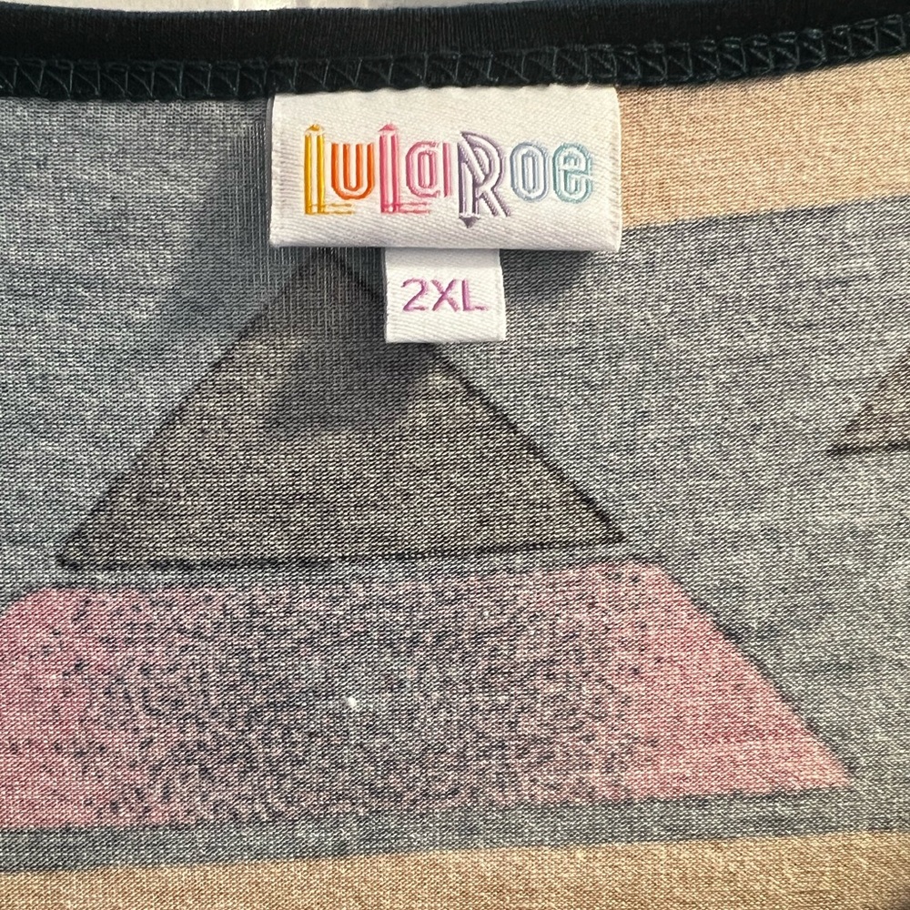 LuLaRoe 2XL dress with Geometric Design in Green, Orange, Pink, Blue, Black, Red - Picture 4 of 4